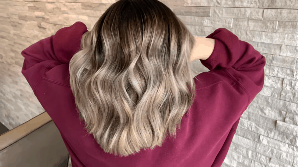 how to blend dark roots with blonde hair